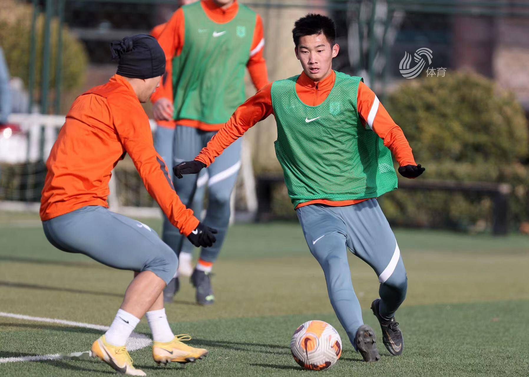 电竞竞猜-集结日体能课后，巴塞罗那战术微调备战德国杯，底气十足，控场能力受关注(82场常规赛对阵是怎么制定的)